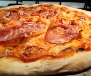 Schinken pizza