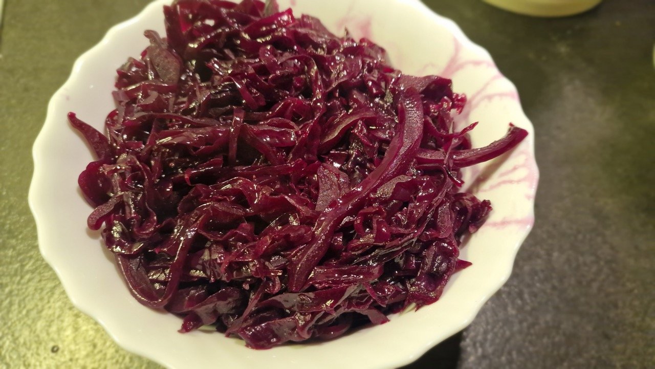 Dänischer süß geschmorter Rotkohl