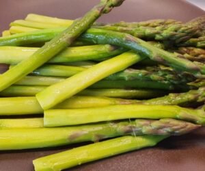 Gedunsteter spargel