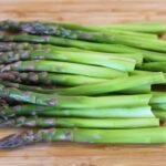 Spargel putzen in 2 Schritten Geputzter gruner spargel 1