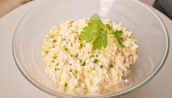 Eiersalat mit Mayonnaise