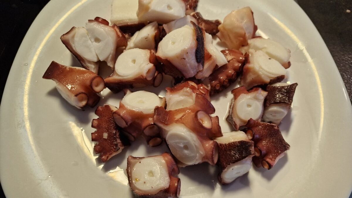 gekochter Oktopus in Stücken