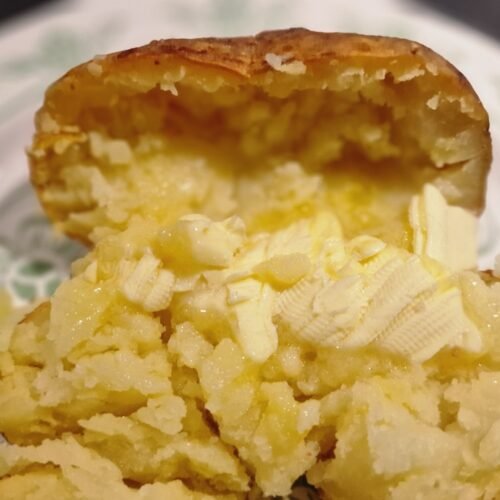 Ofenkartoffeln mit Butter