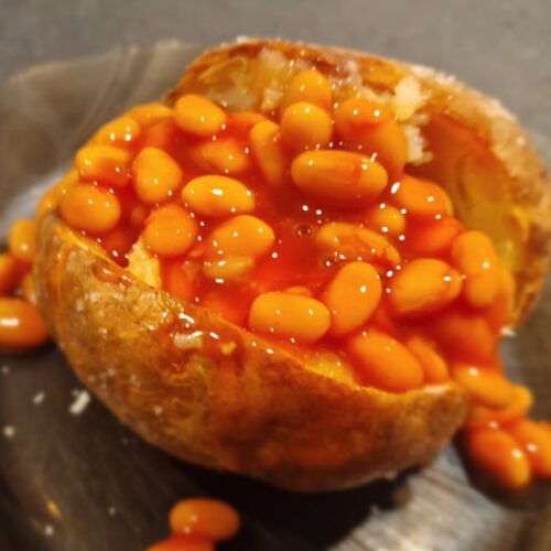 Ofenkartoffeln mit Tomatenbohnen