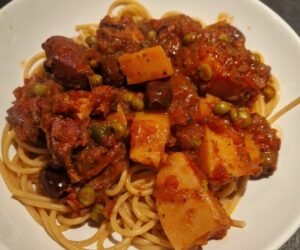 Stuffat tal-qarnit mit Spaghetti