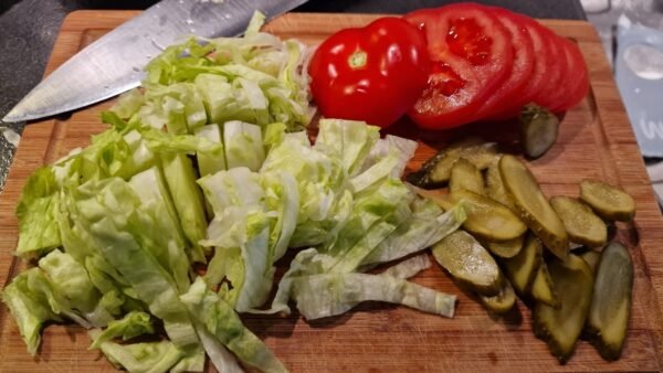 Smash Burger Zutaten vorbereiten