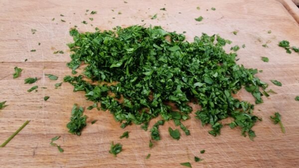 Fein gehackte frische Petersilie