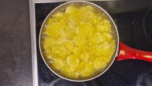 Zubereitung von Tortilla de patatas, Schritt 4