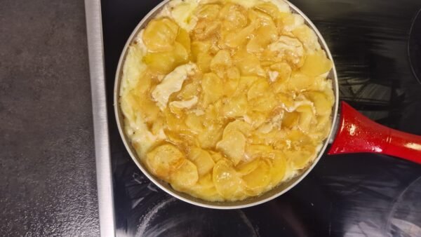 Zubereitung von Tortilla de patatas, Schritt 9